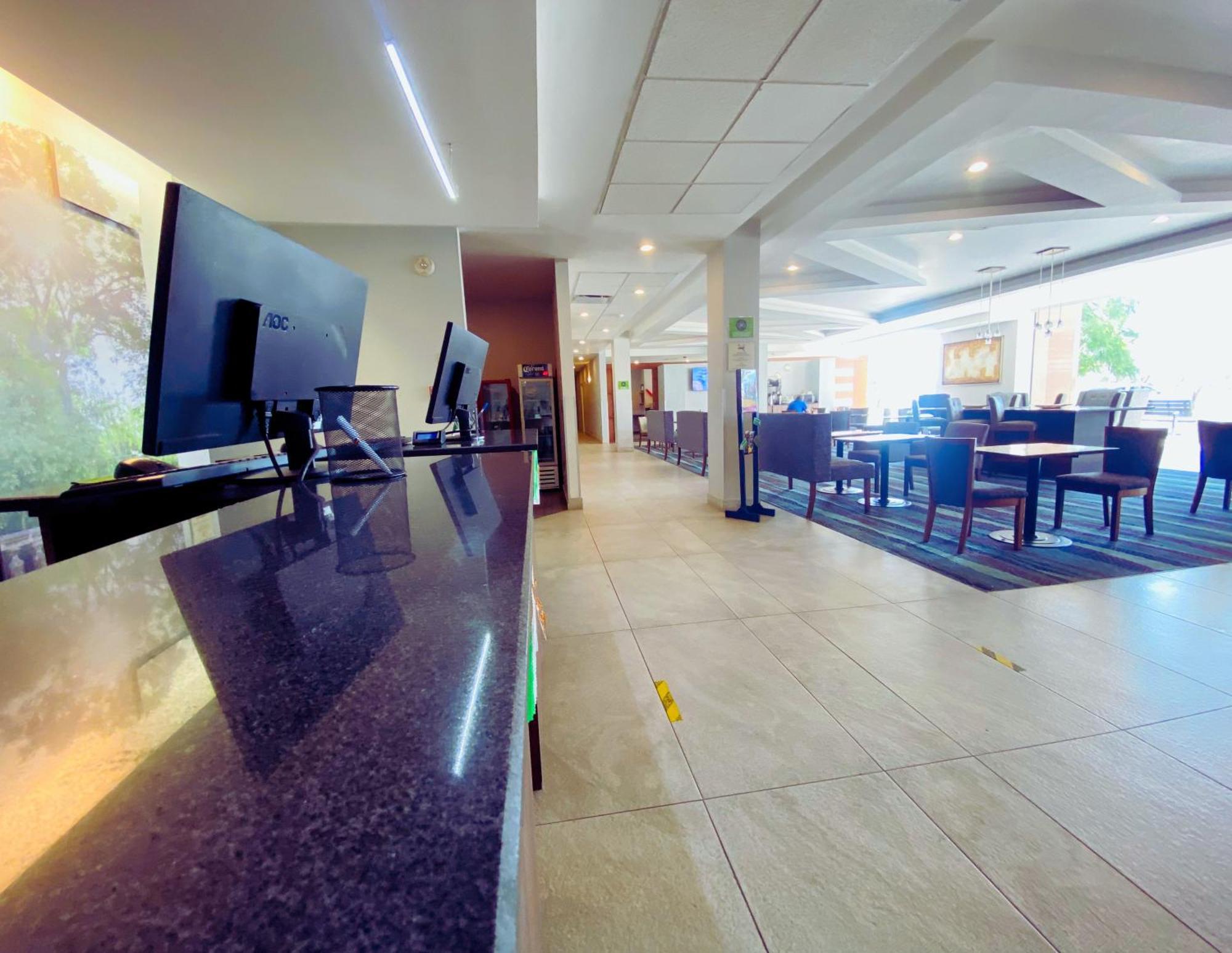 Hotel La Quinta By Wyndham Aguascalientes Esterno foto